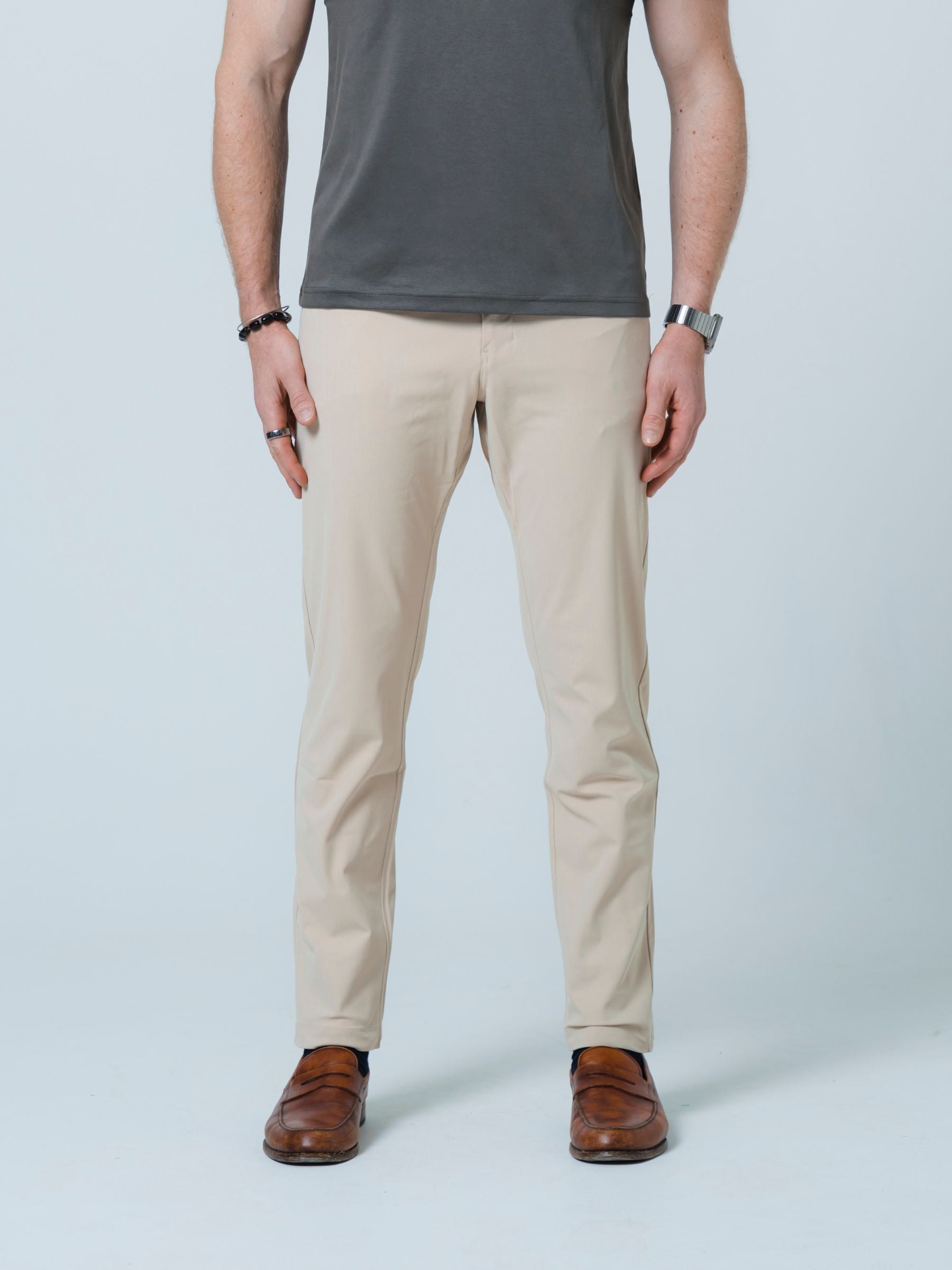 Versa Slim Fit 5 Pocket Pant \ Light Biege